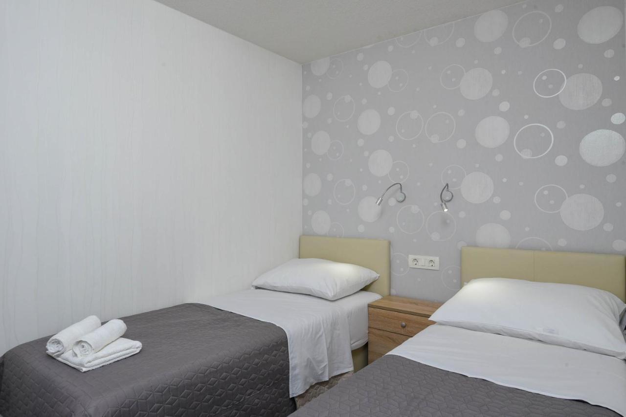Larisa Hotel Orebić Eksteriør billede